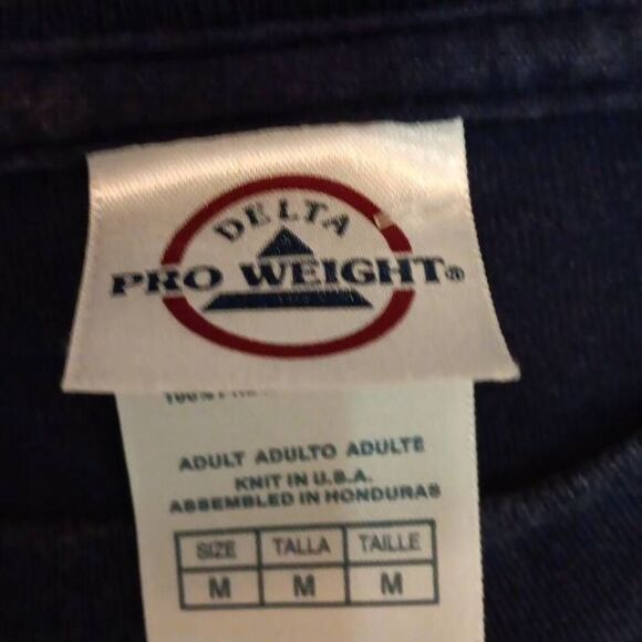 Y'all Tshirt Size Medium  IYKYK  Brand Delta Pro Rate 100% Preshrunk Cotton  Bla - Picture 3 of 6